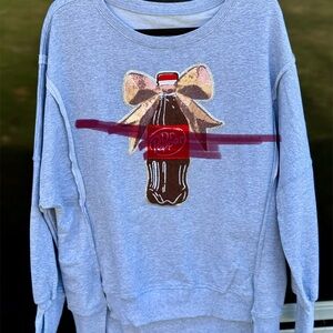 Dr Pepper Graphic Light Gray Sweatshirt with Bow